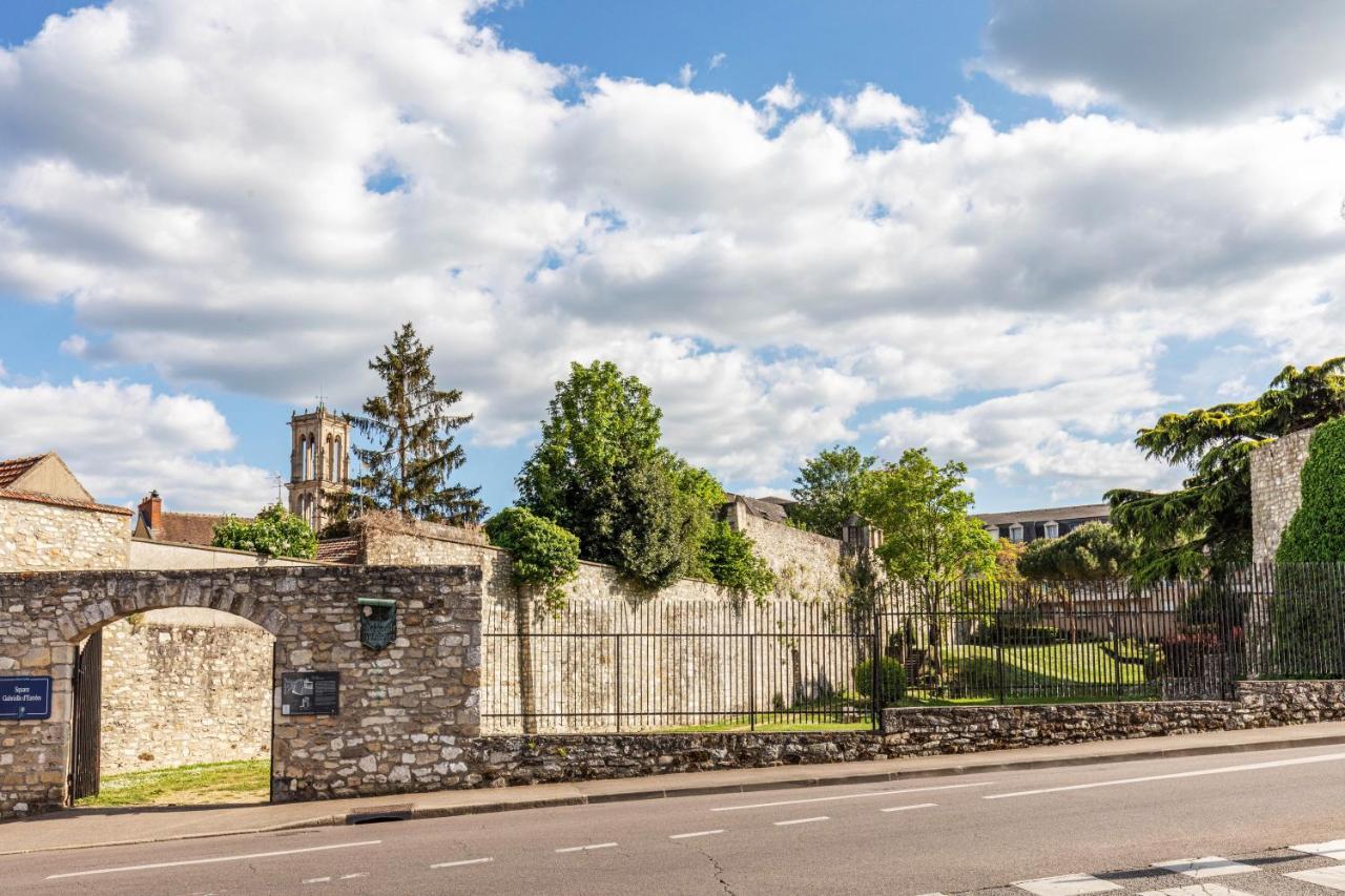 Chic Apart With Parking Apartment Mantes-la-Jolie Exterior foto